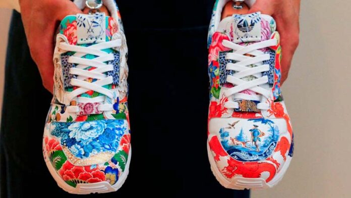 Adidas Sneakers